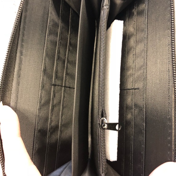 Boutique black/pink/white/blue featherprint wallet - Picture 6 of 6